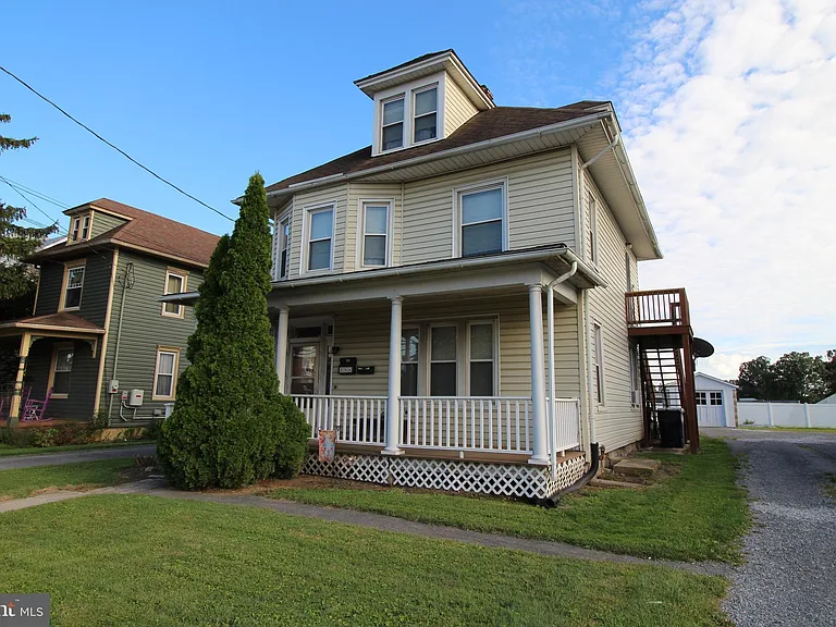 354 E Main St #A — Photo 1