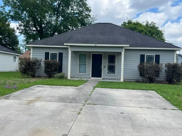 120 Laurelwood Ct, Leesburg, GA 31763