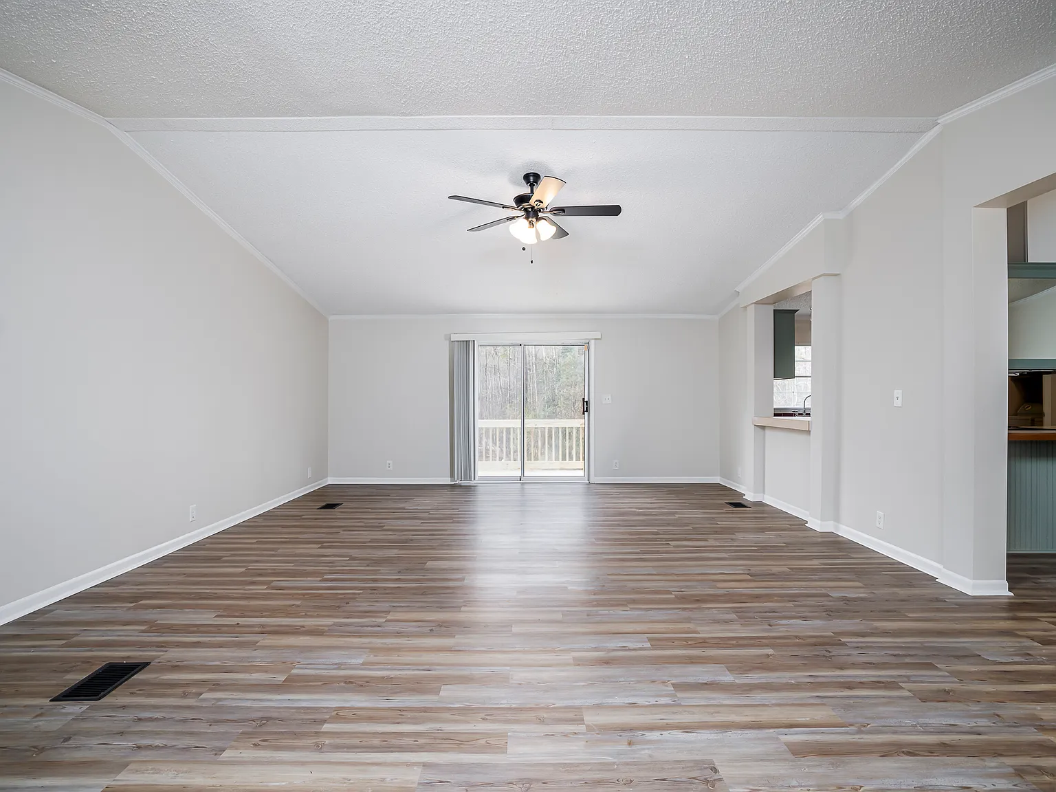 3 bed, 1680 sqft, $1,650 — Photo 3