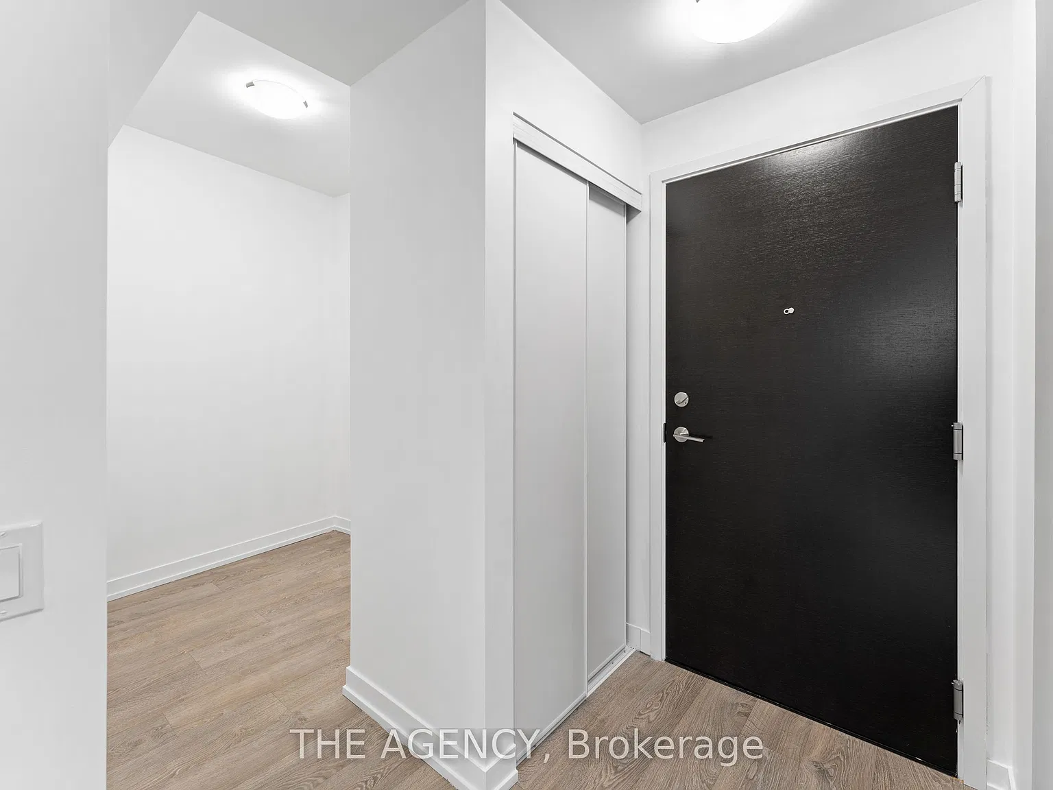 2 bed, $2,300 — Photo 4