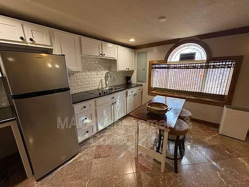 335 N Peachtree Ave #5 Photo 1