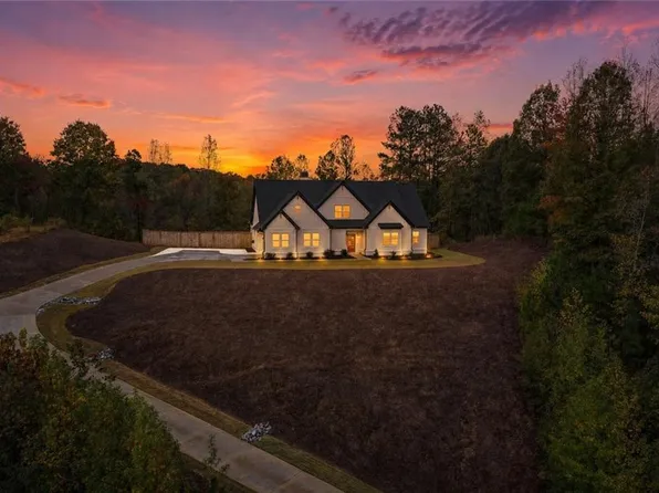 612 Walker Ct, Canton, GA 30115