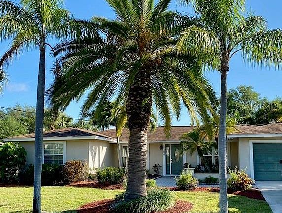 3rd image of 428 S Shore Dr