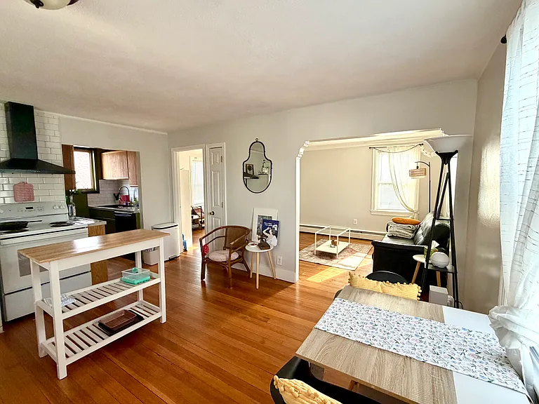 71 Commodore St #2 — Photo 9