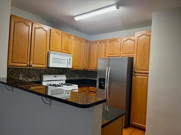 46190 Walpole Ter — Photo 7