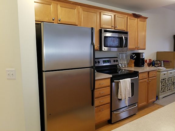 4th image of 101 Eldredge St Unit 305