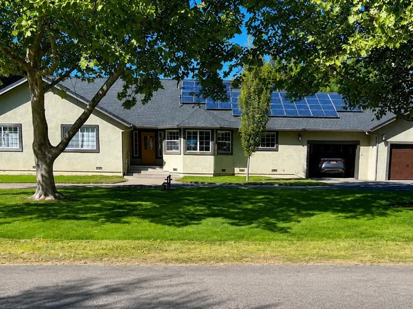 22530 Fairlane Ct, Red Bluff, CA 96080