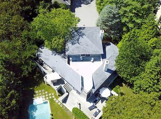 11 Aborigine Way, East Hampton, NY 11937