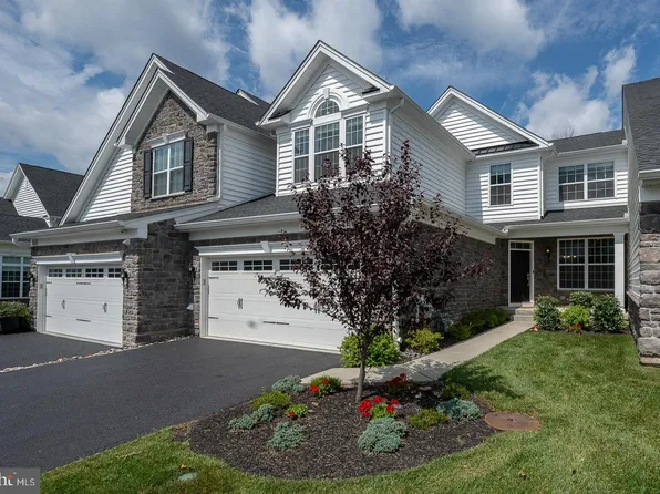 3709 Parris Blvd, Newtown Square, PA 19073