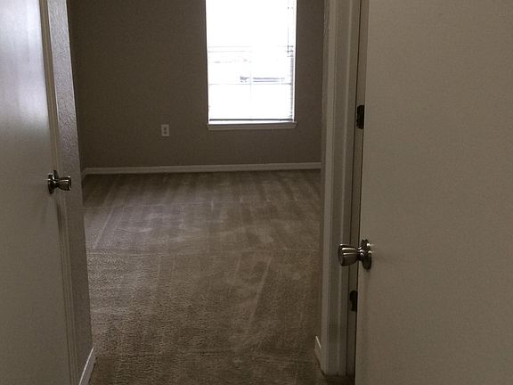 5th image of 13212 Arbor Isle Dr Unit 101