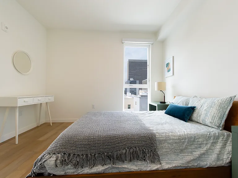 738 Normandie — Photo 6