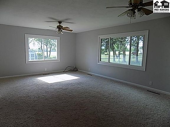 2nd image of 3805 Panorama Dr