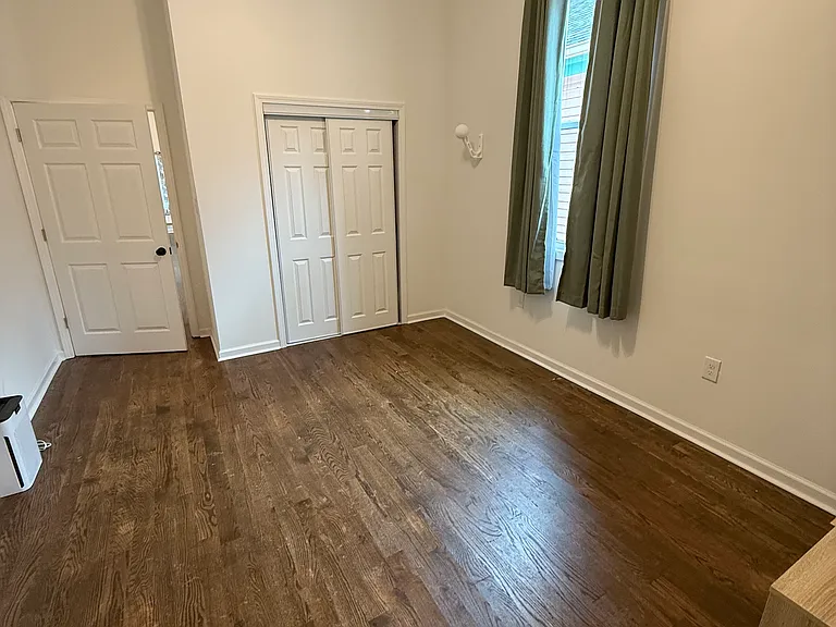 8633-35 Plum St #8635 — Photo 6