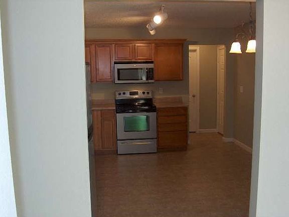 4th image of 5527 Rambling Dr