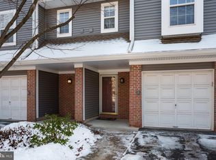 27 Halstead Pl, Princeton, NJ 08540