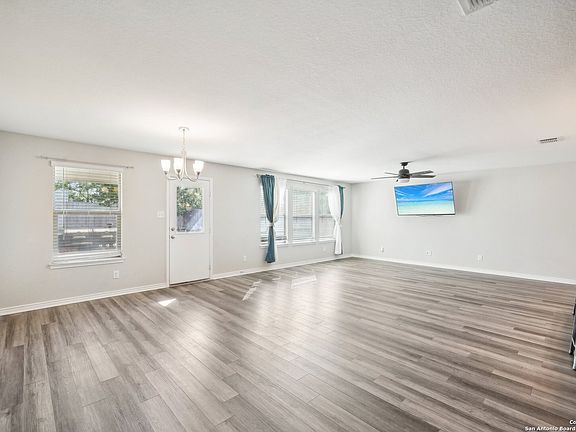 5th image of 8266 Assumption Dr