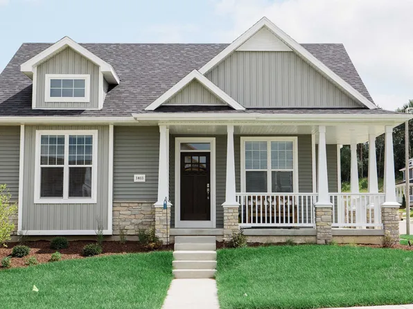 1803 Autumn Lake Pkwy, Madison, WI 53718