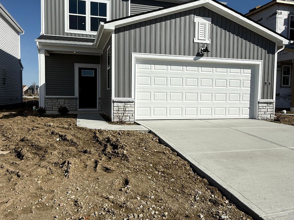 1st image of 3815 Sterling Dr