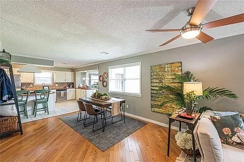 3rd image of 1317 Rolling Oaks Dr