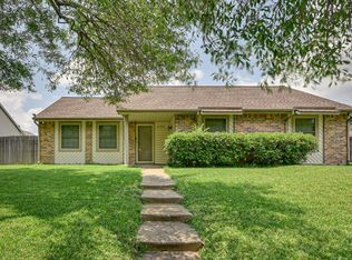 3722 Yaupon Dr, Grand Prairie, TX 75052