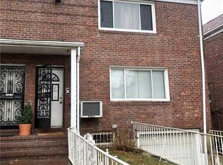 11408 202nd St, Saint Albans, NY 11412
