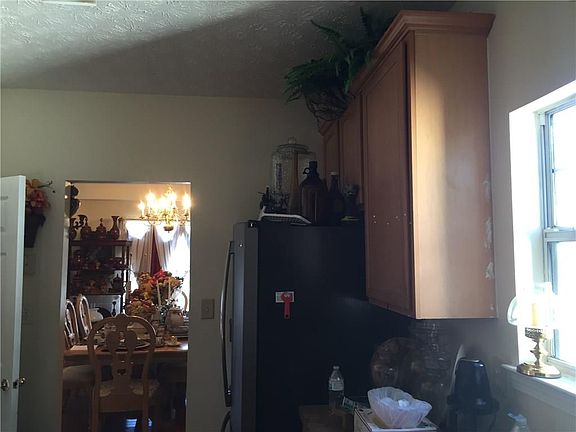 4th image of 947 Ashton Oak Cir