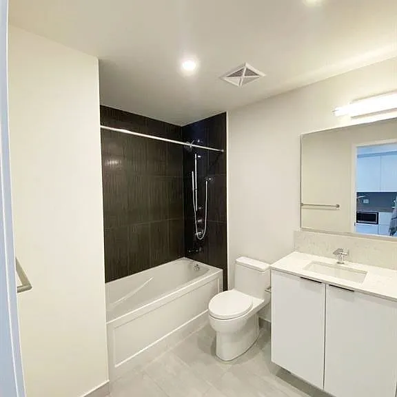 28 Freeland St #3403 — Photo 8