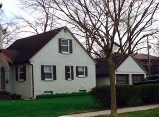 2324 Yorkshire Rd, Birmingham, MI 48009