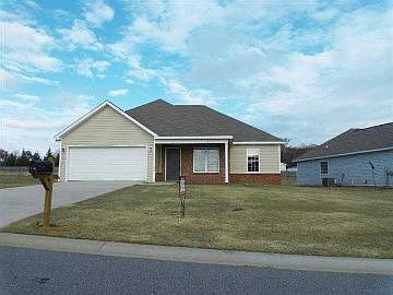 1st image of 328 Laurel Woods Dr
