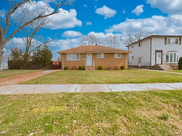 4465 W 154th St, Cleveland, OH 44135