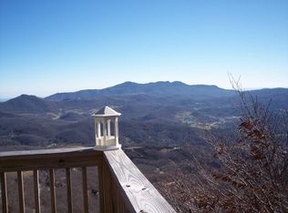 106 Beechtop Rd, Beech Mountain, NC 28604