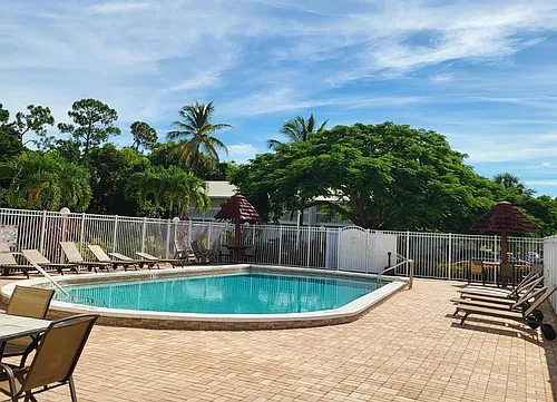 4611 Bayshore Dr #O8 Photo 1