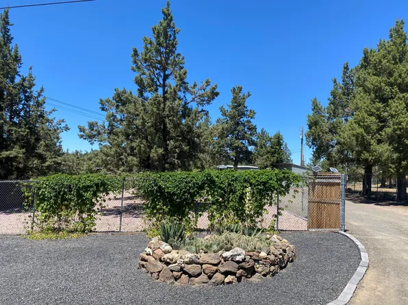 8032 SW Sandy Pl, Terrebonne, OR 97760