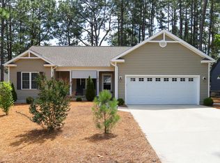 1475 Longleaf Dr E, Pinehurst, NC 28374