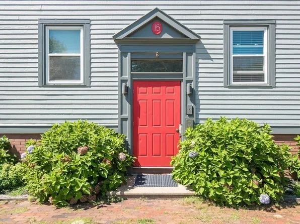 15 Church St APT 3, Natick, MA 01760