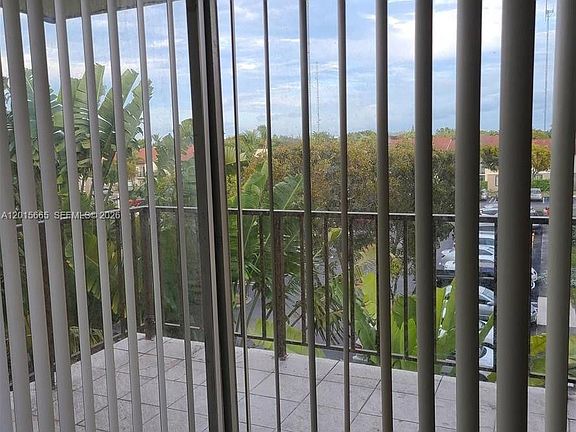 5th image of 5100 SW 41st St APT 322