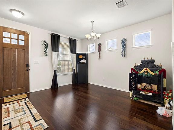 5th image of 2203 Land Grant Way