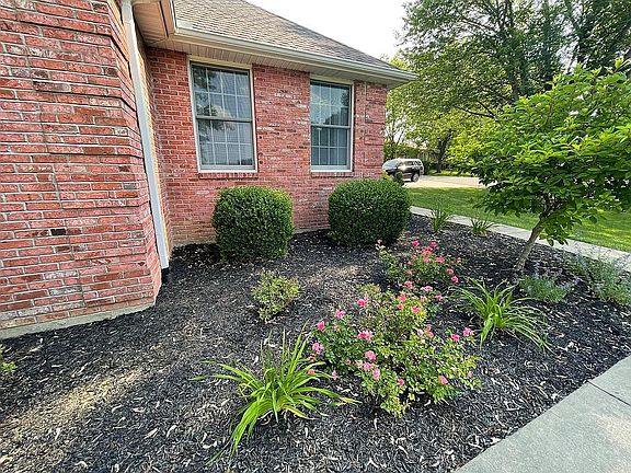 4th image of 161 Gardenia Ln