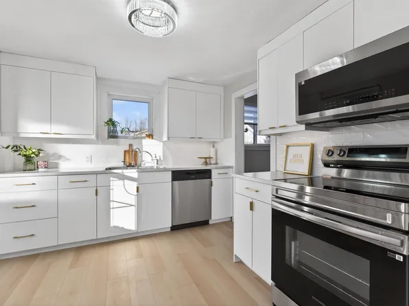 405 Poplar Ave, Summerside, PE C1N 2B9