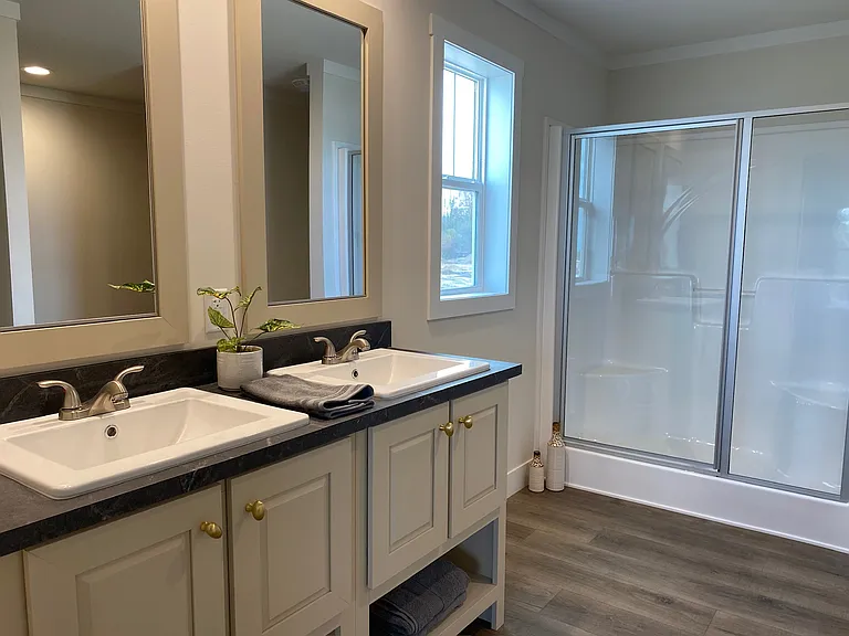 Newburg Meadows — Photo 34