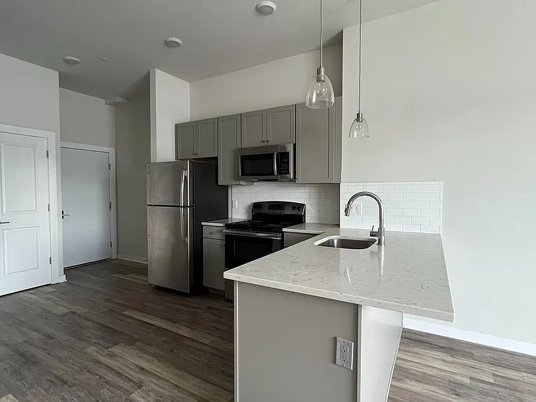 4912 Baltimore Ave #2R — Photo 2