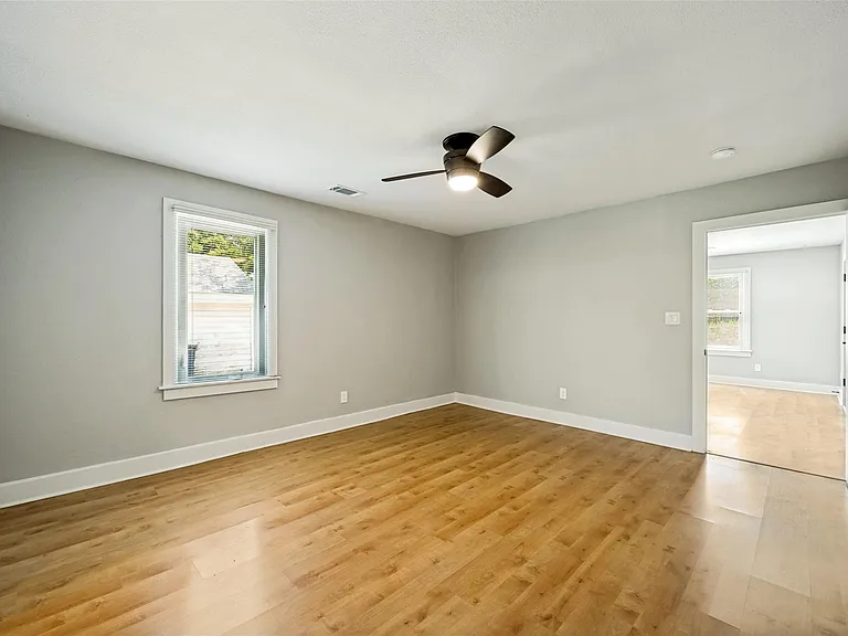 2804 Breeze Ter — Photo 15