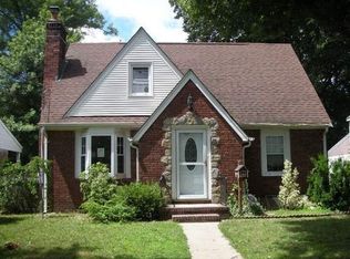 26 Wynsum Ave, Merrick, NY 11566