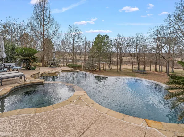 38 Golf Club Dr, Haughton, LA 71037