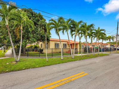 3500 NW 1st St, Miami, FL, 33125