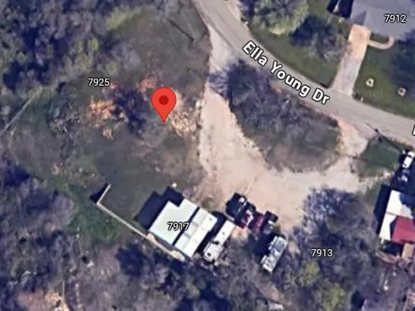 7921 Ella Young Dr, Lakeside, TX 76135