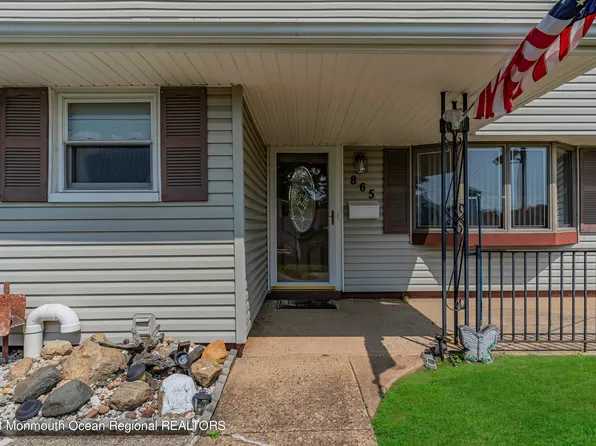 865 Barry Avenue, Perth Amboy, NJ 08861