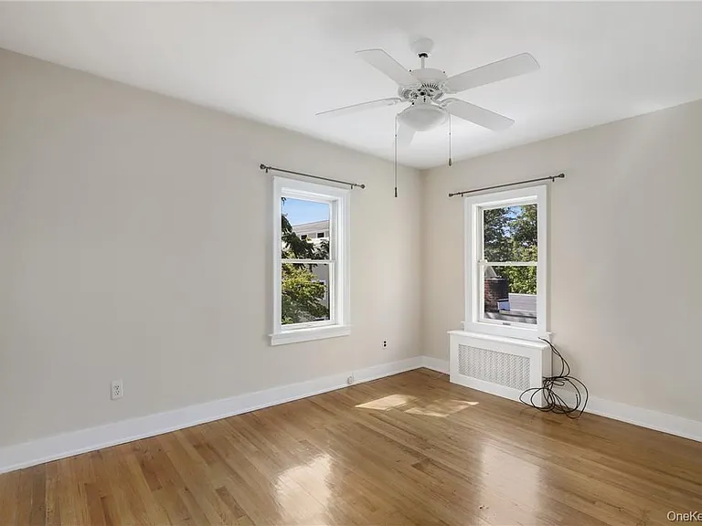 16 Terrace Pl — Photo 13