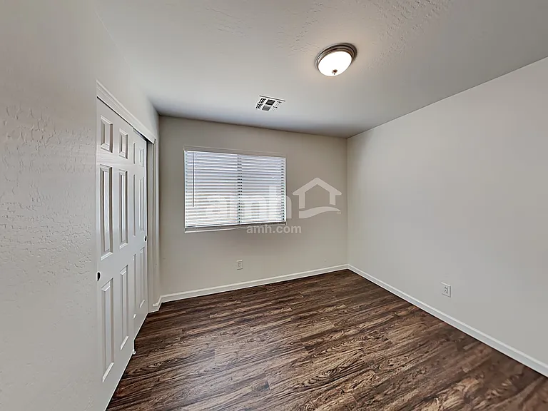 15848 W Jefferson St — Photo 18
