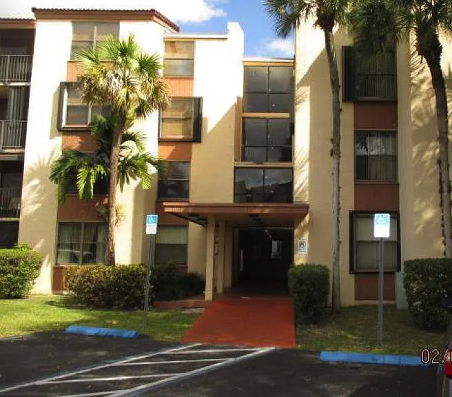 14525 SW 88th St #J206 — Photo 2